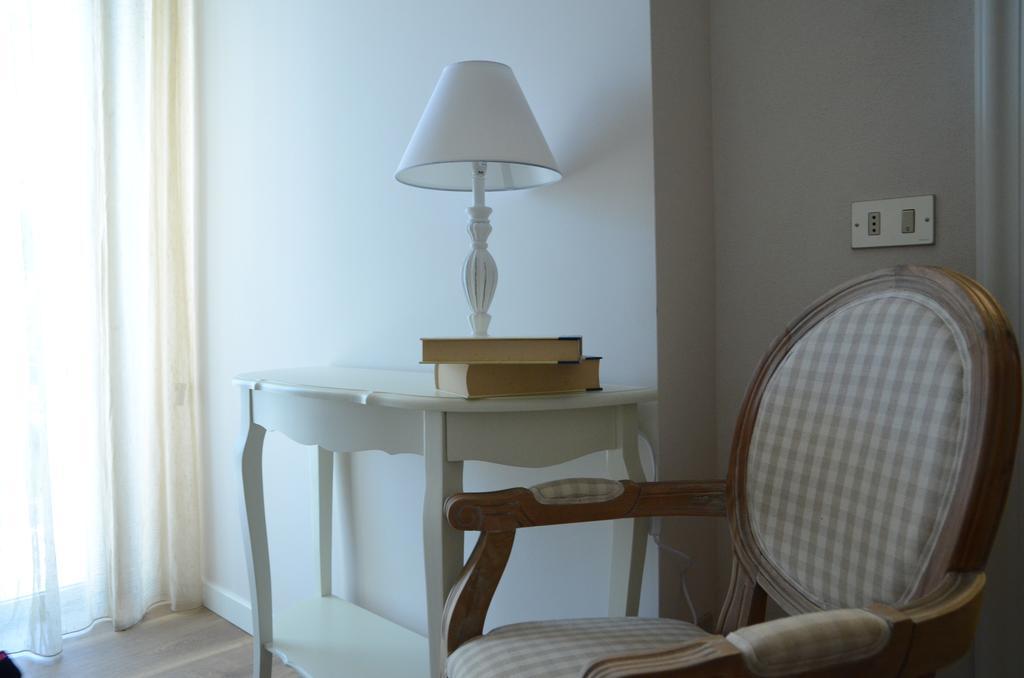 Hotel Monique Cervia Buitenkant foto